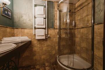 Фото номера Семейный номер с душем Гостевой дом Via Villa г. Нове Крамско 8