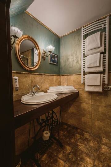 Фото номера Семейный номер с душем Гостевой дом Via Villa г. Нове Крамско 6