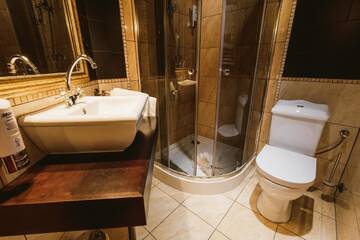 Фото номера Четырехместный номер с душем Гостевой дом Via Villa г. Нове Крамско 6